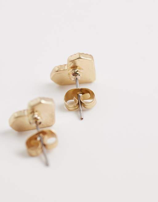 Pieces Valentines heart studs in gold and red, 4 of 4