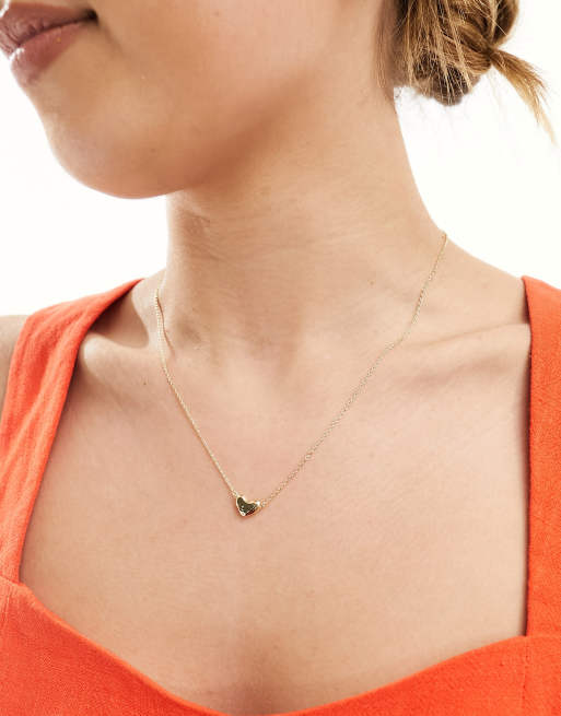 Pieces – Valentinstag – Goldfarbene Halskette mit Herzanhänger und Geschenkkarte