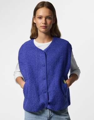 Pieces Vest in dazzling blue1