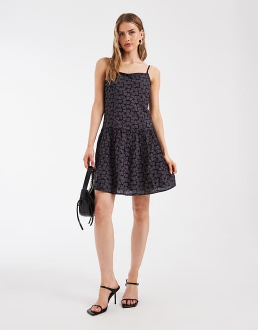 Pieces - Vestido corto negro con bordados y cintura baja de algodón, 2 de 4