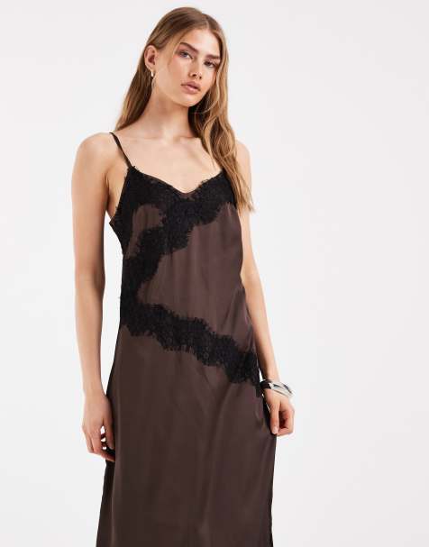 Pieces - Vestido largo marrón chocolate de tirantes de satén con ribete de encaje - view 1