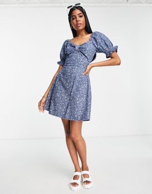 Pieces open back detail puff sleeve mini dress in denim paisley print - ASOS Price Checker