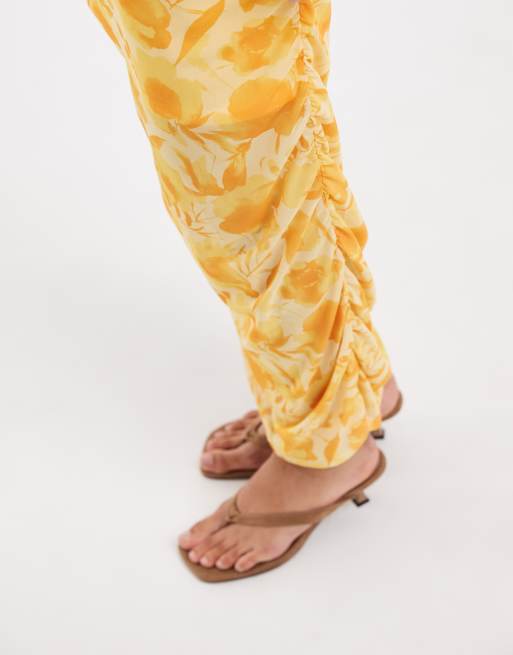 Pieces - Vestito midi con arricciature e stampa vivace a fiori, 3 di 4