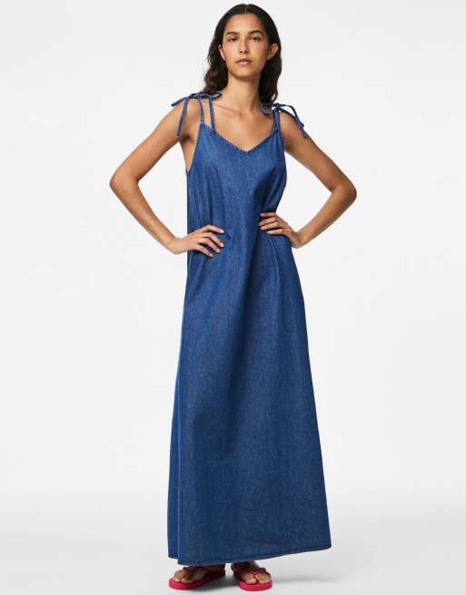 Pieces - Vestito midi in denim blu medio
