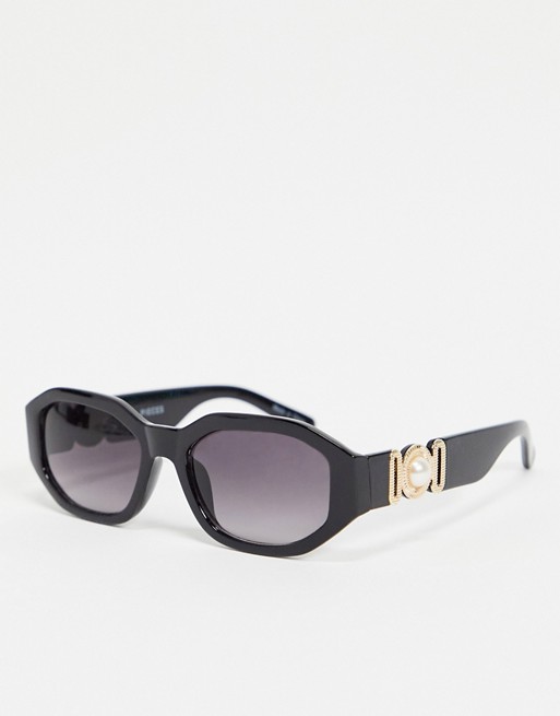 Pieces vintage style sunglasses in black with gold arm detail