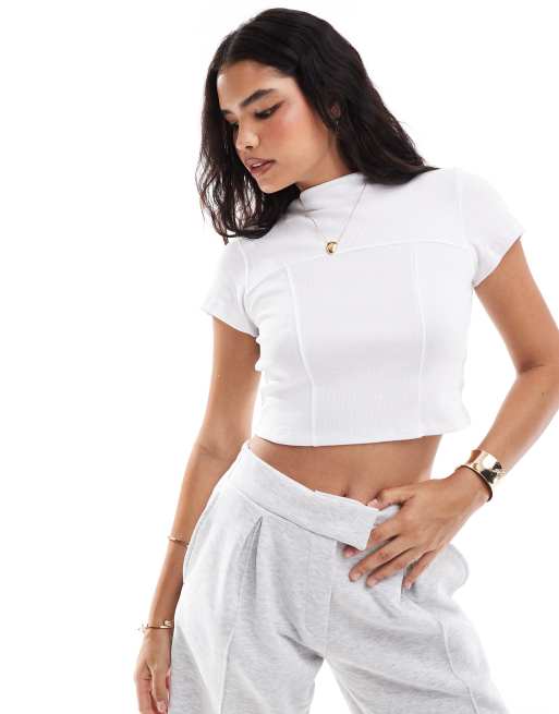 Pieces – Vit, ribbad t-shirt med dekorativa sömmar