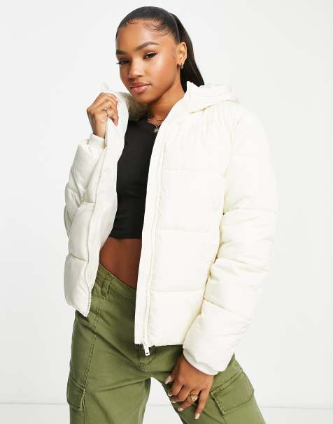 Pieces – Wattierte Jacke in Cremeweiß mit Kapuze - view 1