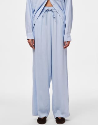 Pieces - Weit geschnittene Hose in Hellblau