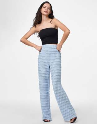 Pieces - Weit geschnittene Hose in Hellblau