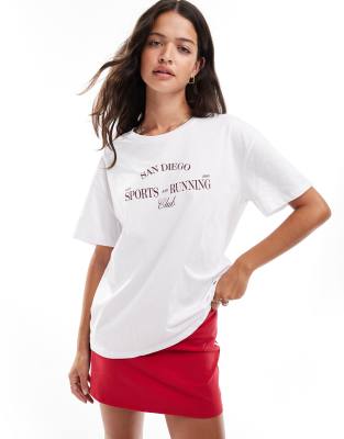 wellness 'sports & running club' oversized t-shirt in white