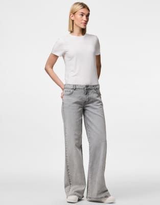 Pieces - Wide-Fit-Jeans in Hellgrau