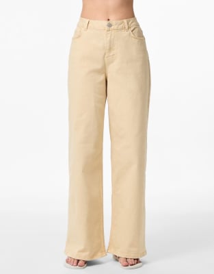 Pieces - Wide-Fit-Jeans in Sandshell-Beige-Weiß
