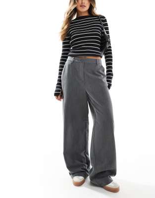 wide leg dad pants with belt loops in gray