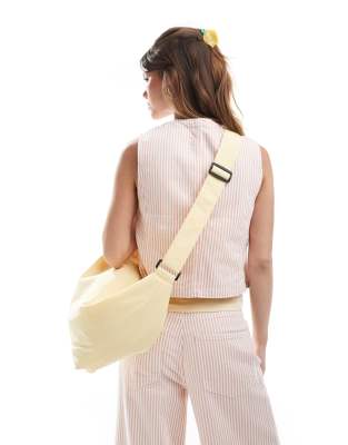Pieces XL fanny pack in pale banana