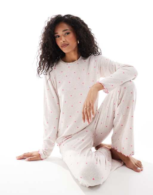 Pijama color avena jaspeado con estampado de corazones de canalé supersuave de Loungeable