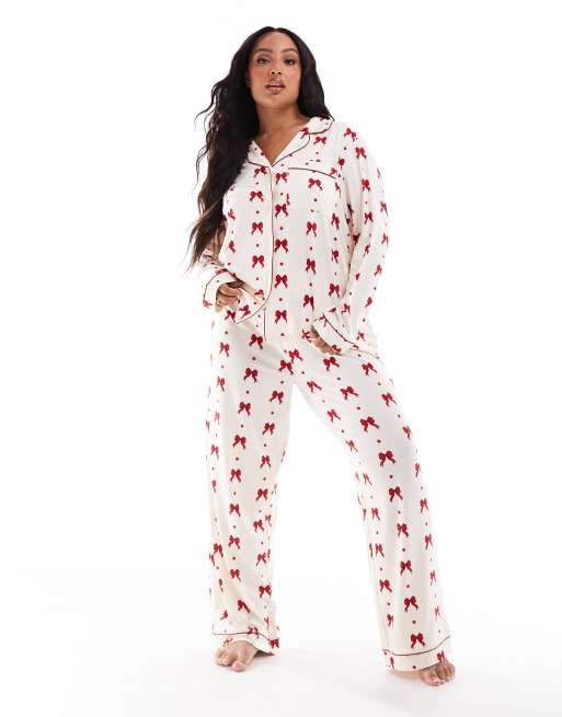 Pijama color crema con estampado de lazos rojos de poliéster exclusivo de Chelsea Peers Curve