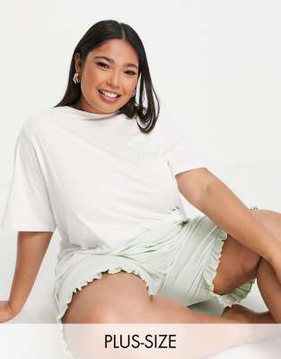 Pijama color salvia de leggings cortos con texto 