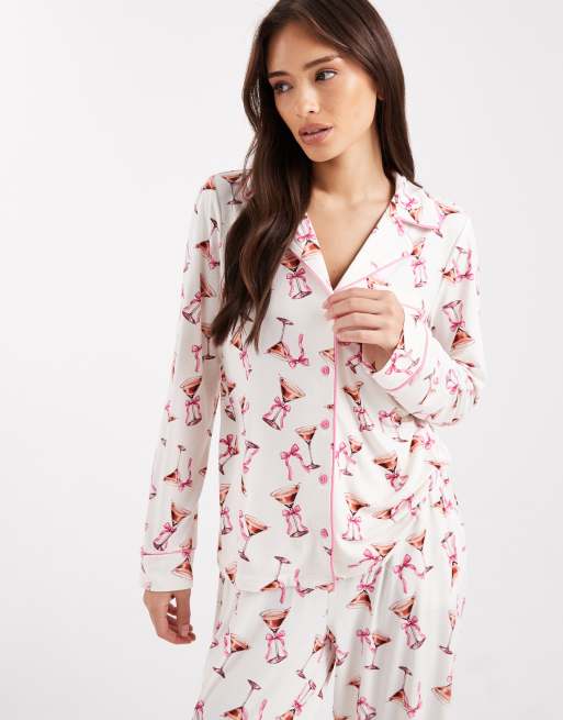 Pijama con estampado de cócteles de tejido muy suave de Miss Selfridge, 2 de 4