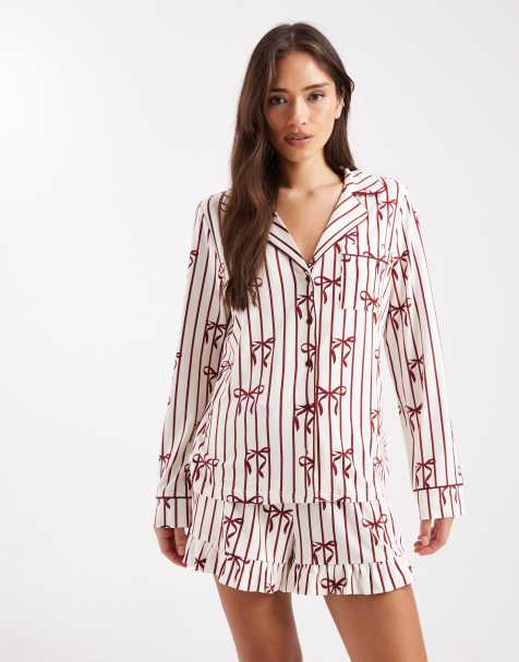 Pijama con estampado de lazos de punto muy suave de Miss Selfridge - view 1