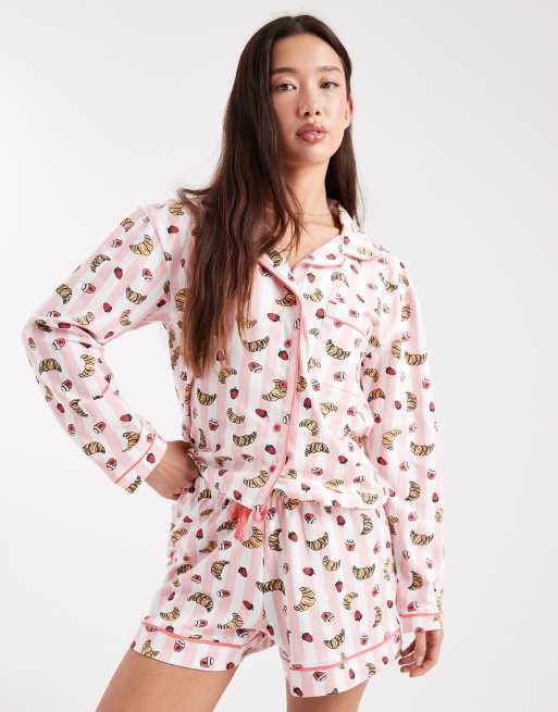 Pijama de camisa de manga larga y pantalones cortos con estampado de cruasán de Wednesday's Girl 