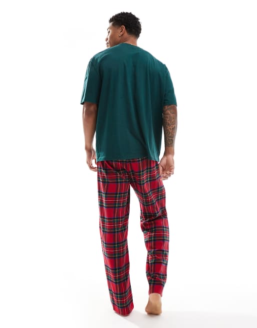 Pijama de pantalones rojos a cuadros y camiseta con texto Christmas Whatever de ASOS DESIGN
