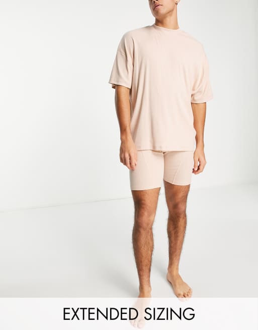 Pijama extragrande con camiseta y pantalones cortos del mismo tono de ASOS DESIGN
