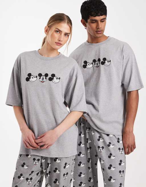 Pijama gris jaspeado con bordado de Mickey Mouse de Disney de ASOS DESIGN, 4 de 4