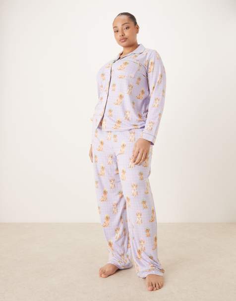 Pijama largo lila con estampado de perro en spa y botones de Chelsea Peers Curve - view 1