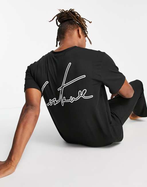 Pijama largo negro con logo de The Couture Club, 3 de 4