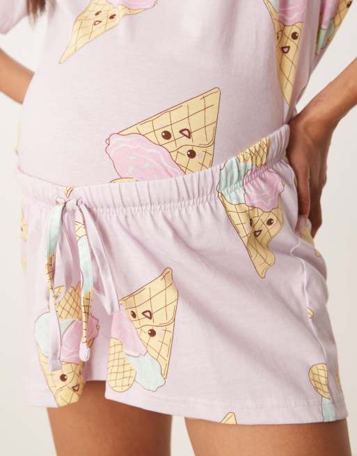 Pijama lila de camiseta extragrande y pantalones cortos con estampado de helados de ASOS DESIGN Maternity, 3 de 4