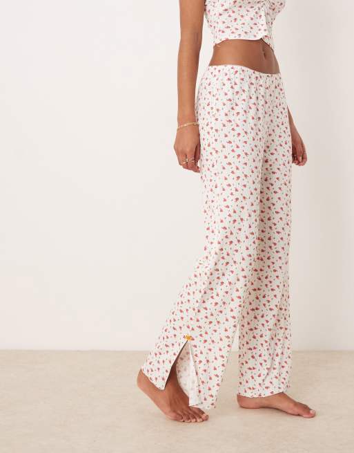 Pijama rojo y blanco con estampado floral estilo chintz de Free People