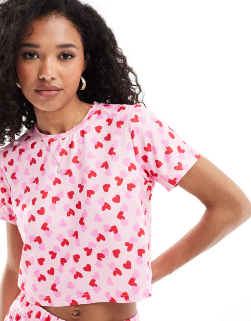 Pijama rosa de camiseta y pantalones cortos con estampado de corazones de Loungeable , 3 de 4