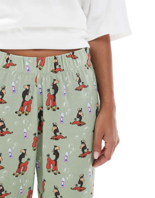 Pijama verde salvia con estampado de "Emperor's New Groove" de Disney de ASOS DESIGN, 3 de 4