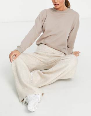 Pimkie Pimkie 3 piece knitted wide leg trousers in beige-Neutral
