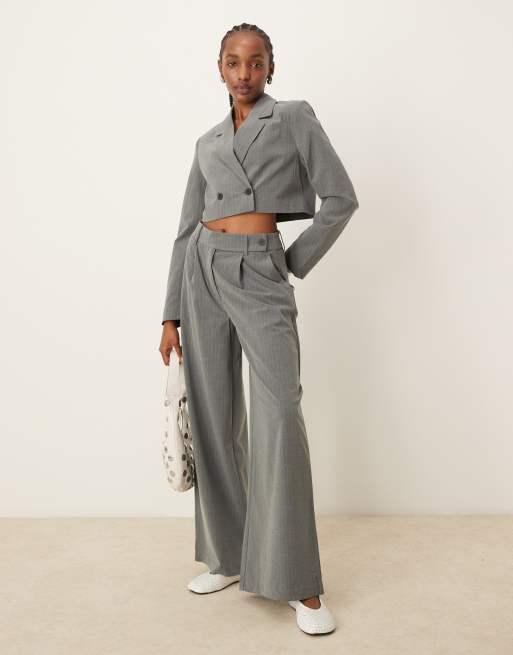 Pimkie - Coordinato sartoriale grigio gessato con blazer corto e pantaloni ampi