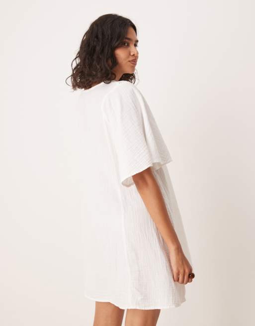 Pimkie cotton cheesecloth v-neck floaty mini dress in white, 4 of 4
