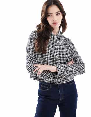 Pimkie cropped boucle jacket in blue and black houndstooth-Red