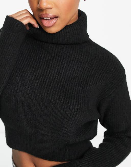 Black turtleneck 2025 crop sweater