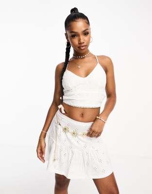 Pimkie cross back detail crop top in white