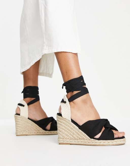 Pimkie - Espadrilles met sleehak en gekruiste bandjes in zwart