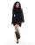 Thumbnail 1 van 4