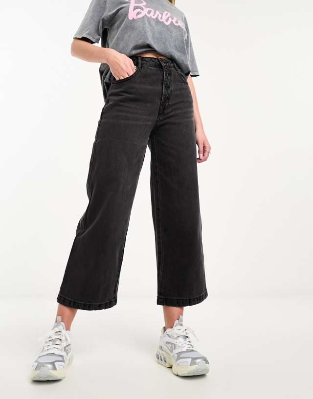 Pimkie - high waist exposed button detail wide leg jeans in black