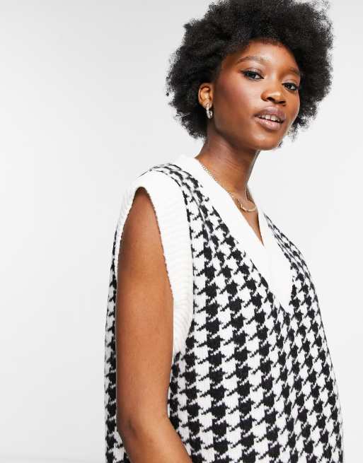 Pimkie houndstooth vest in with contrast tipping black, 2 of 4