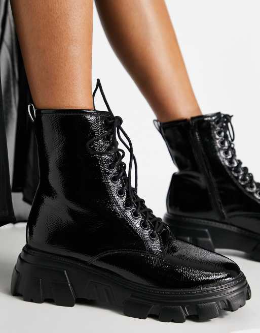 Pimkie – Klobige Lackstiefel in Schwarz, 2 von 4