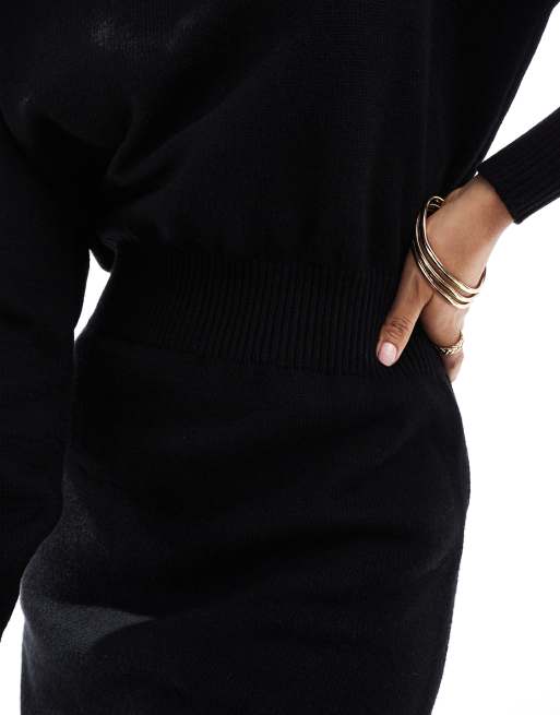 Pimkie knitted fitted mini jumper dress in black, 3 of 4