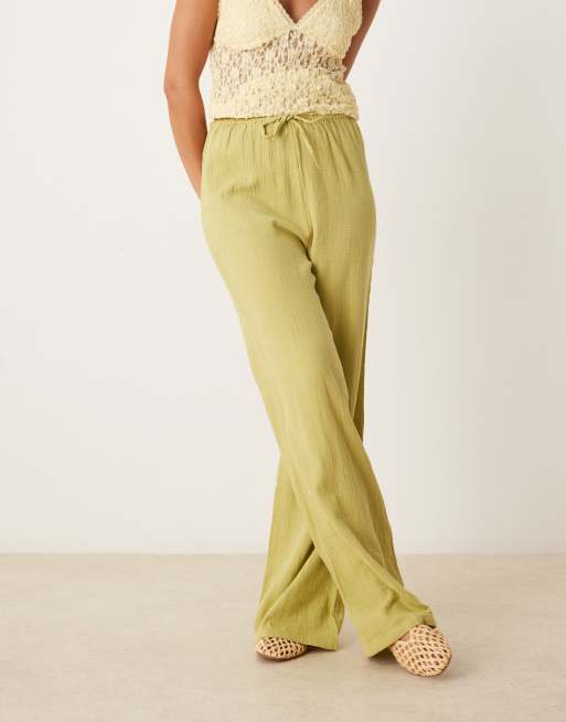 Pimkie linen look drawstring waist wide leg trousers in green, 4 of 5