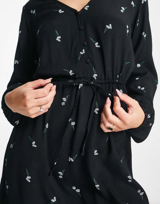 Pimkie long sleeve floral print mini dress in black, 3 of 4