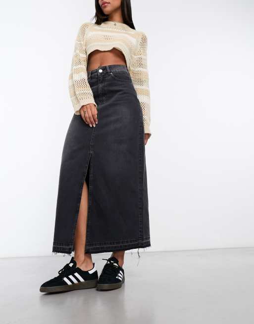 Pimkie – Midi-Jeansrock in verwaschenem Schwarz mit Schlitz vorne