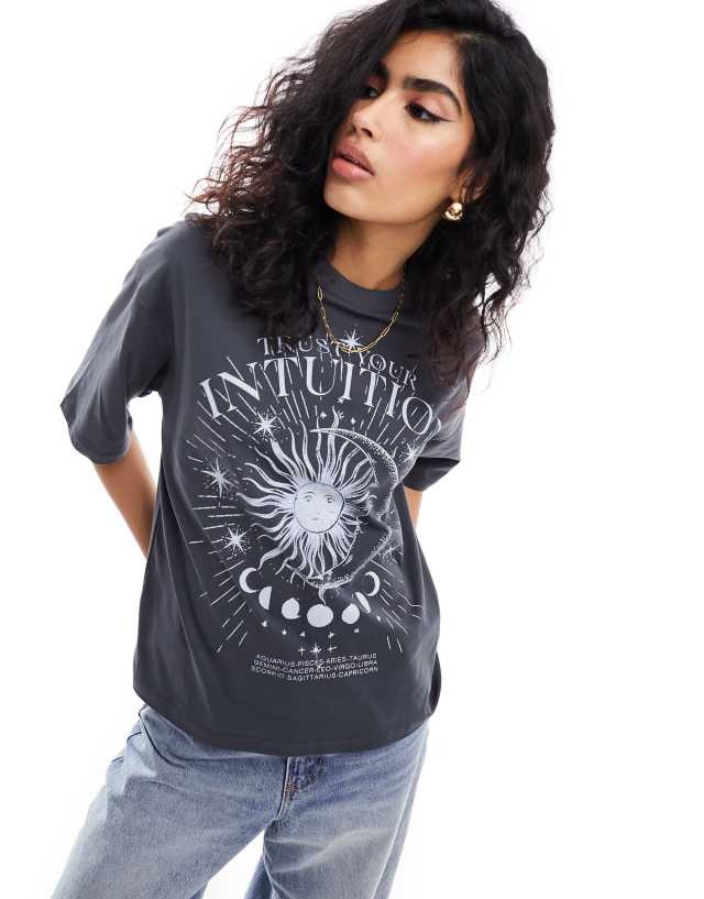 Pimkie - moon and sun motif t-shirt in washed grey