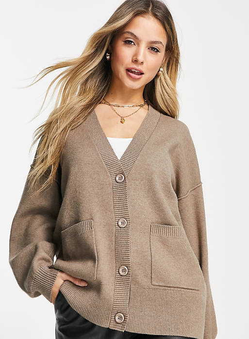 Jumpers & Cardigans Pimkie oversized long cardigan with pockets in beige 